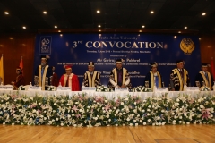The-high-table-at-the-SAU-convocation.-Dr.Sasanka-Perera-from-Sri-Lanka-who-is-Vice-President-of-SAU-is-at-the-extreme-left